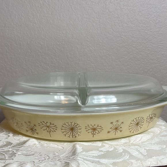 Pyrex Vintage Dandelion Gold & Cream Divided Dish With Lid - Picture 3 of 16